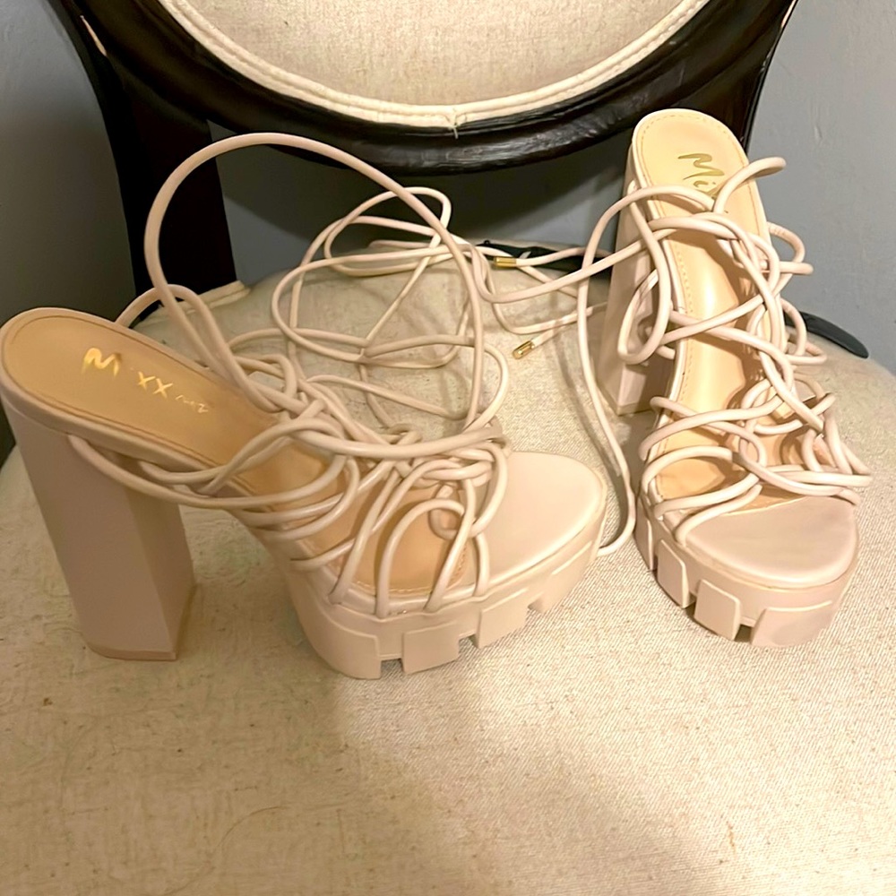 Miss Lola heels